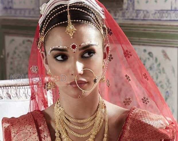 Amy Jackson Bridal Look Photos