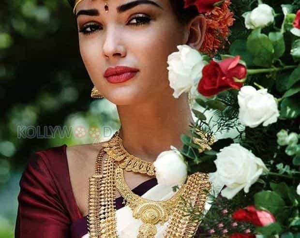 Amy Jackson Bridal Look Photos