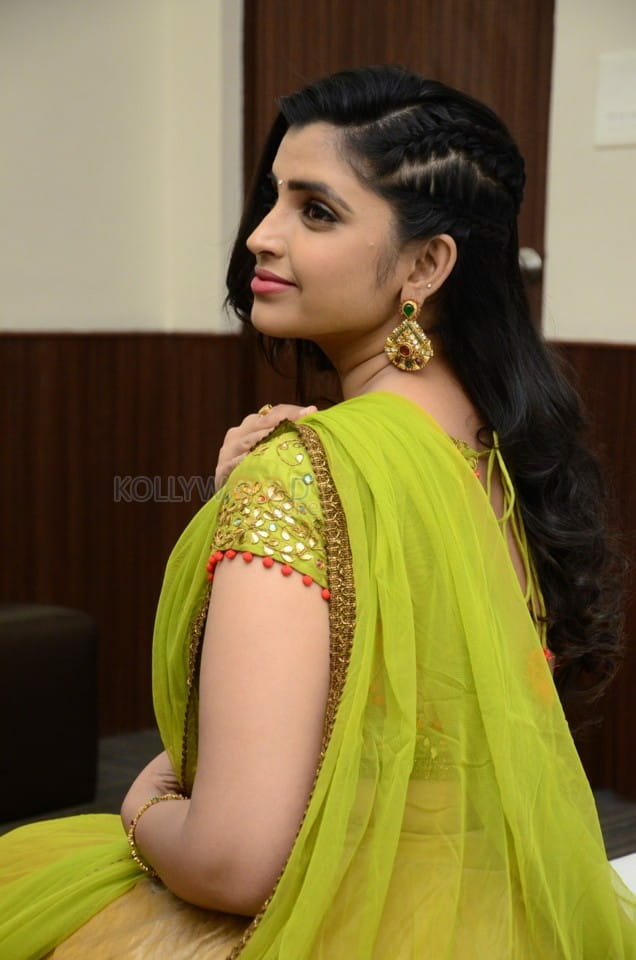 Anchor Shyamala at Sulthan Pre Release Event Stills