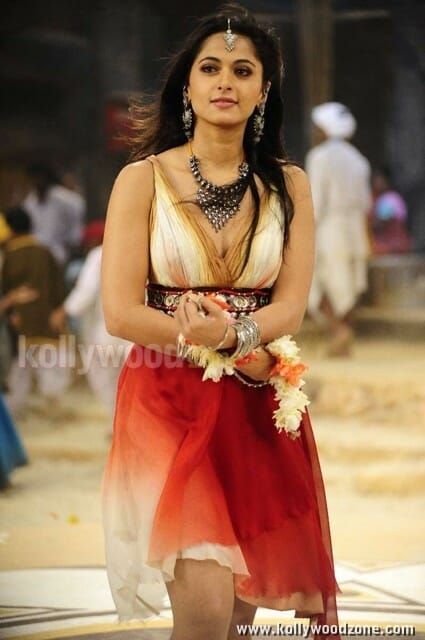 Anushka In Bathra Movie Pictures