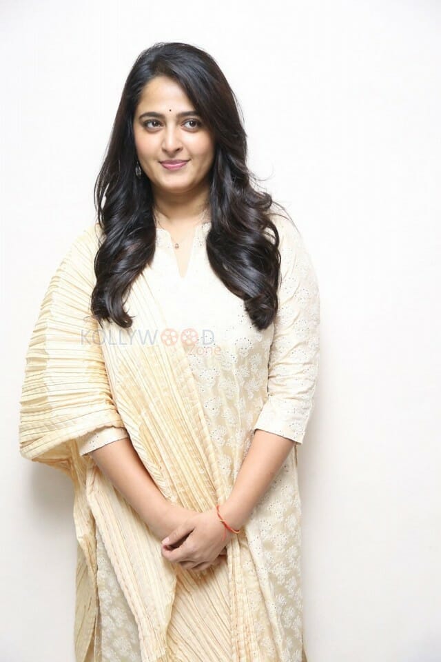 Anushka Shetty At Bhaagamathie Thank You Meet Photos