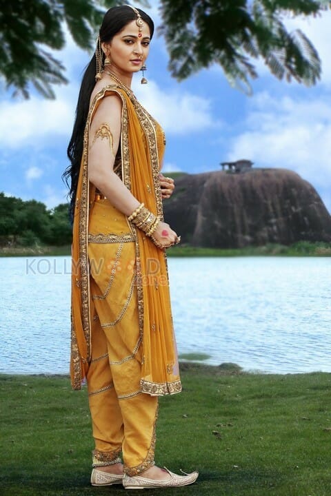 Anushka Shetty In Rudramadevi Movie Photos