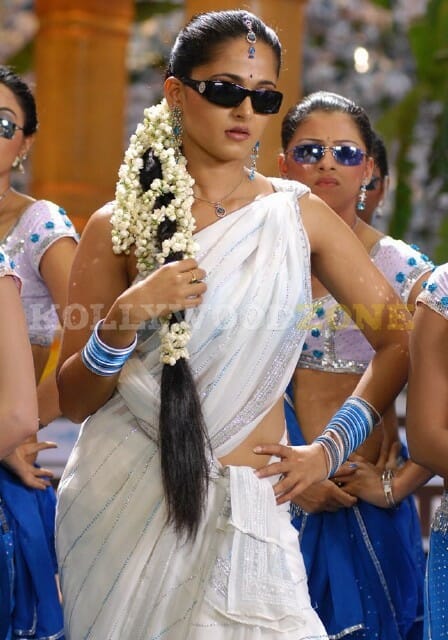 Anushka Shetty Sexy Stills