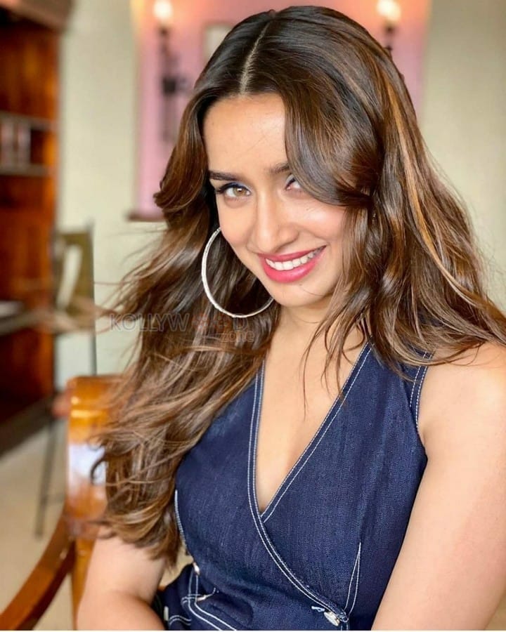 Baaghi Actress Shraddha Kapoor Photos