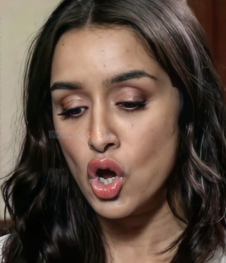 Baaghi Actress Shraddha Kapoor Photos