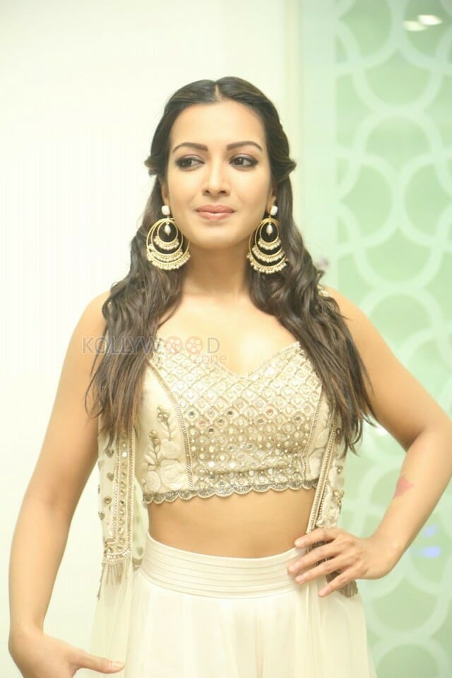 Beautiful Actress Catherine Tresa Photos