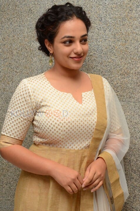 Beautiful Actress Nithya Menen New Pictures