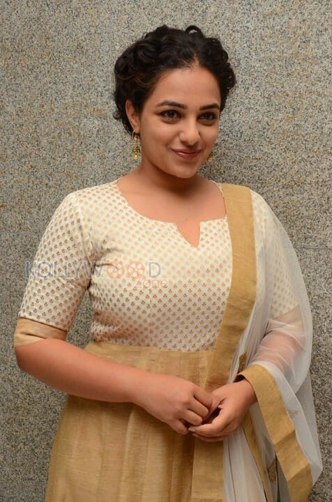 Beautiful Actress Nithya Menen New Pictures