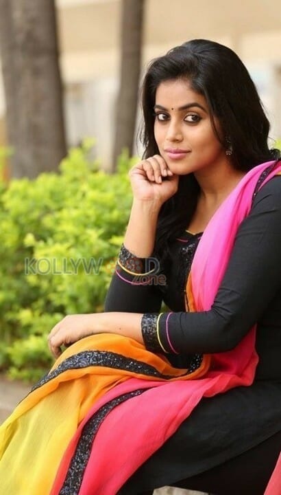 Beautiful Actress Poorna New Photos