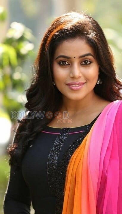 Beautiful Actress Poorna New Photos