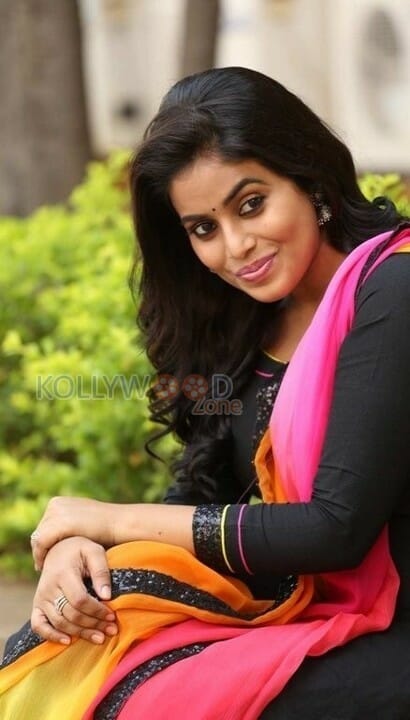 Beautiful Actress Poorna New Photos