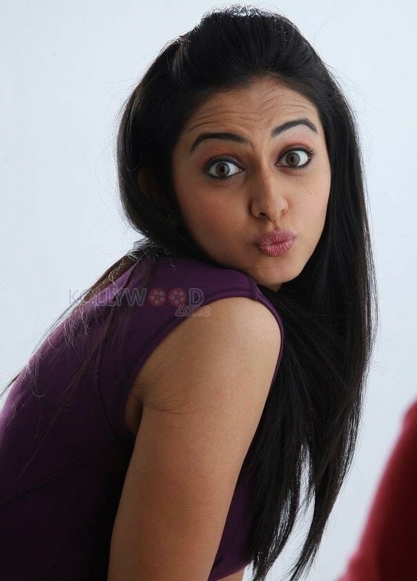 Beautiful Actress Rakul Preet Singh Hot Pictures