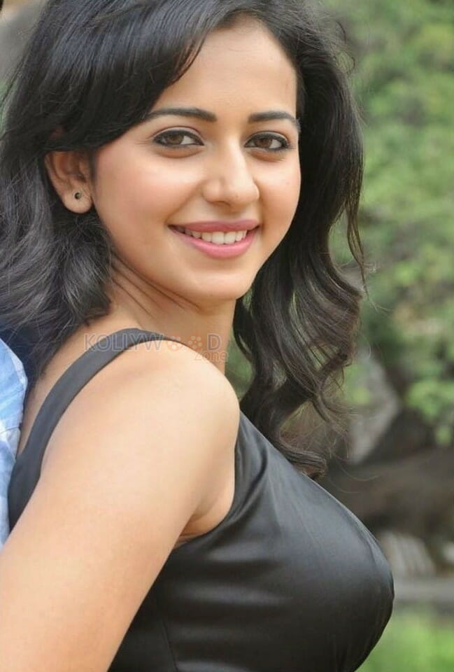 Beautiful Actress Rakul Preet Singh Hot Pictures