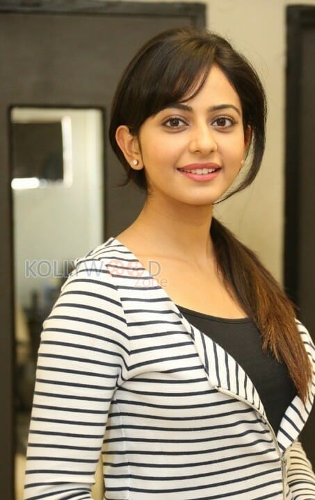 Beautiful Actress Rakul Preet Singh Pictures