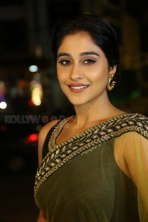 Beautiful Actress Regina Cassandra In Saree Photos