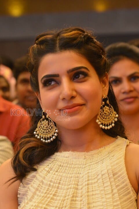 Beautiful Actress Samantha Ruth Prabhu Photos