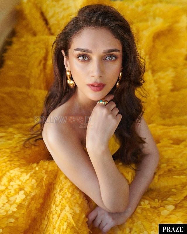 Beautiful Aditi Rao Hydari in Praze Magazine Phootshoot Pictures 03