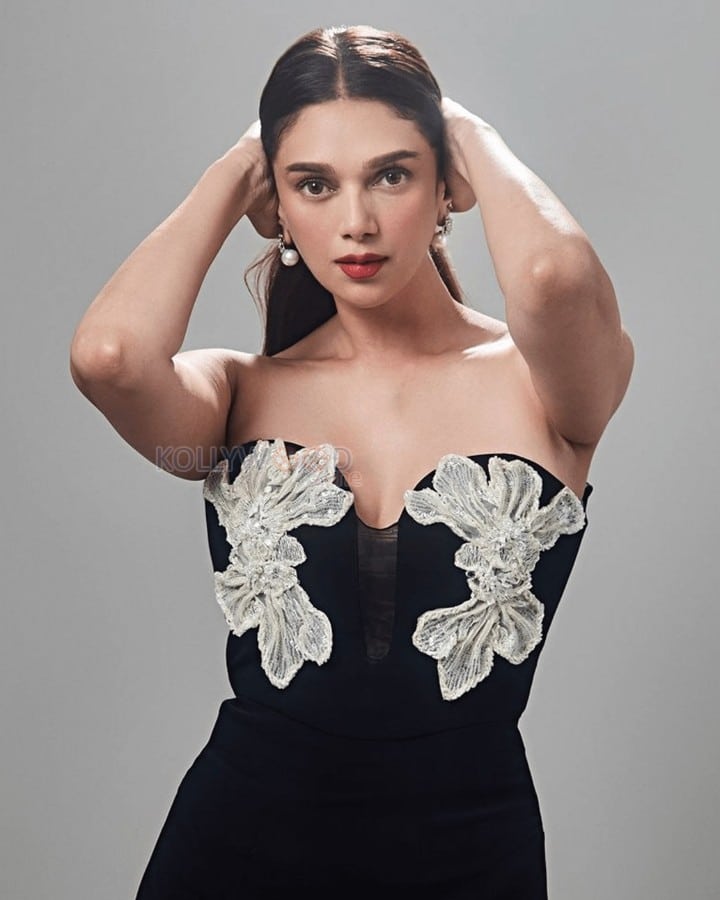 Beautiful Aditi Rao Hydari in a Floral Black Strapless Gown Photos 01