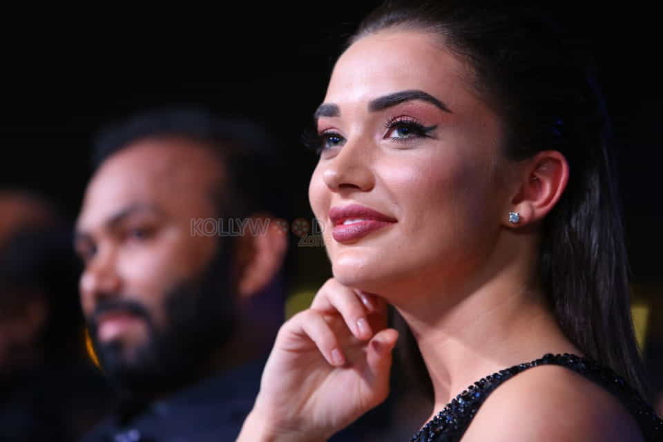 Beautiful Amy Jackson At