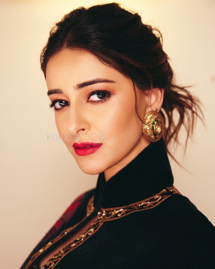 Beautiful Ananya Panday in a Black Velvet Lehenga with Gold Embroidery at Lakme Fashion Week Photos 03