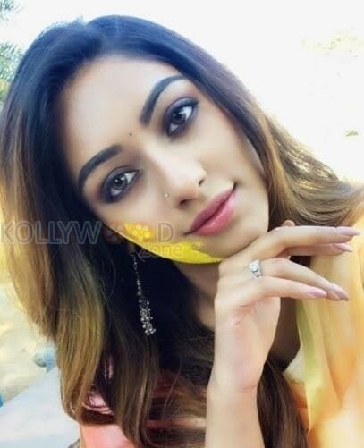 Beautiful Anu Emmanuel Candid Photos