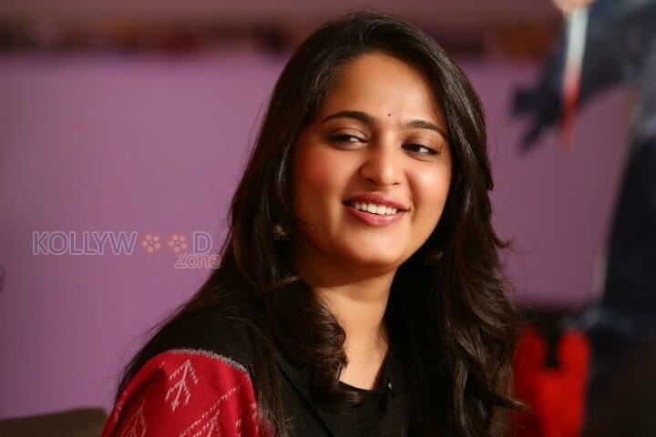 Beautiful Anushka At Rudramadevi Promotion Photos