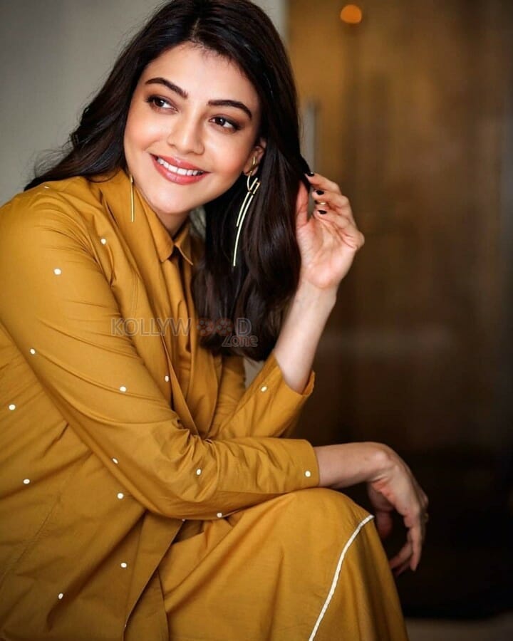 Beautiful Babe Kajal Photos