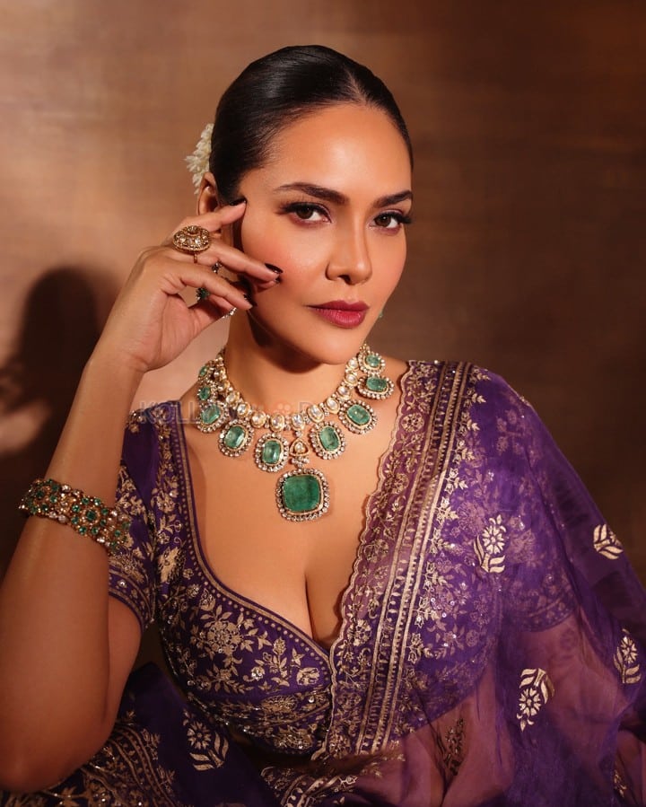 Beautiful Esha Gupta in a Purple Lehenga Pictures 04