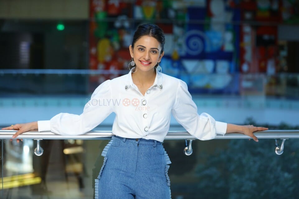 Beautiful Heroine Rakul Preet Singh Photos