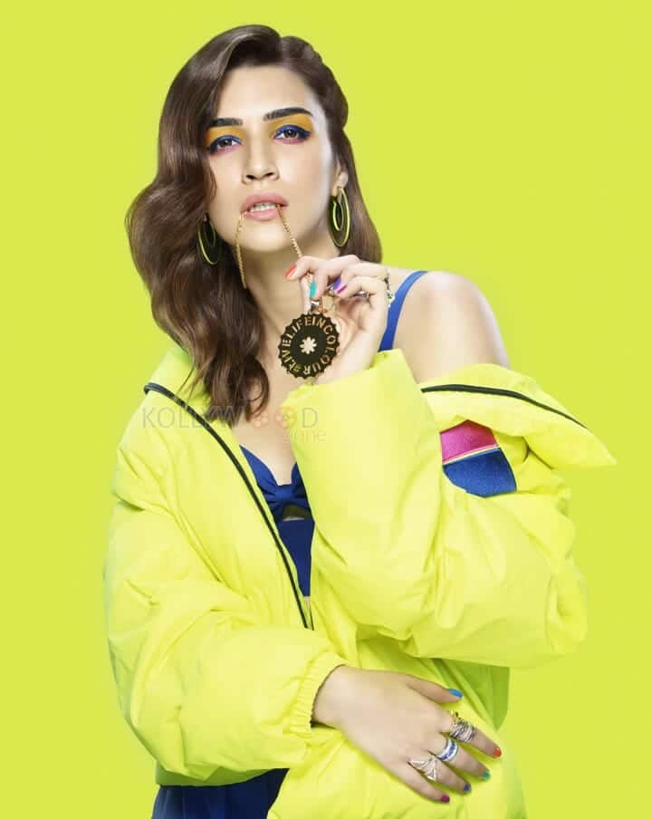 Beautiful Hindi Actress Kriti Sanon Photoshoot Stills 25