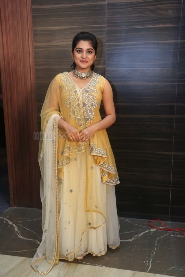 Beautiful Malayalam Actress Niveda Thomas Pictures