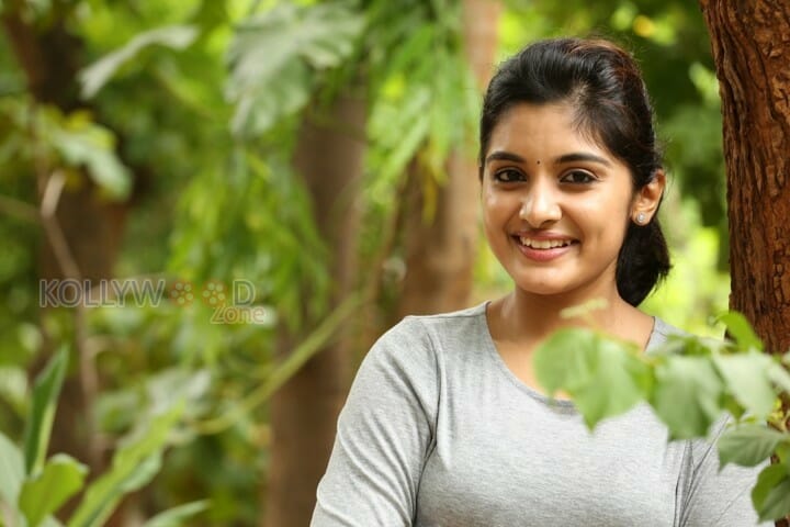 Beautiful Niveda Thomas Photos