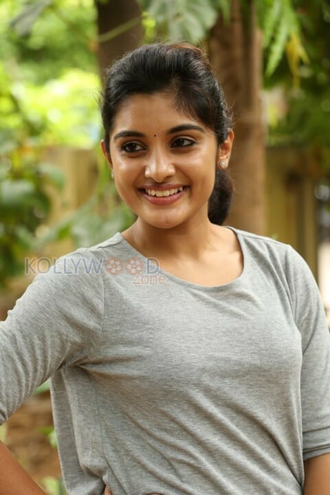 Beautiful Niveda Thomas Photos