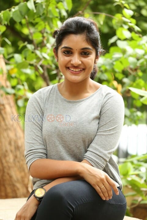 Beautiful Niveda Thomas Photos