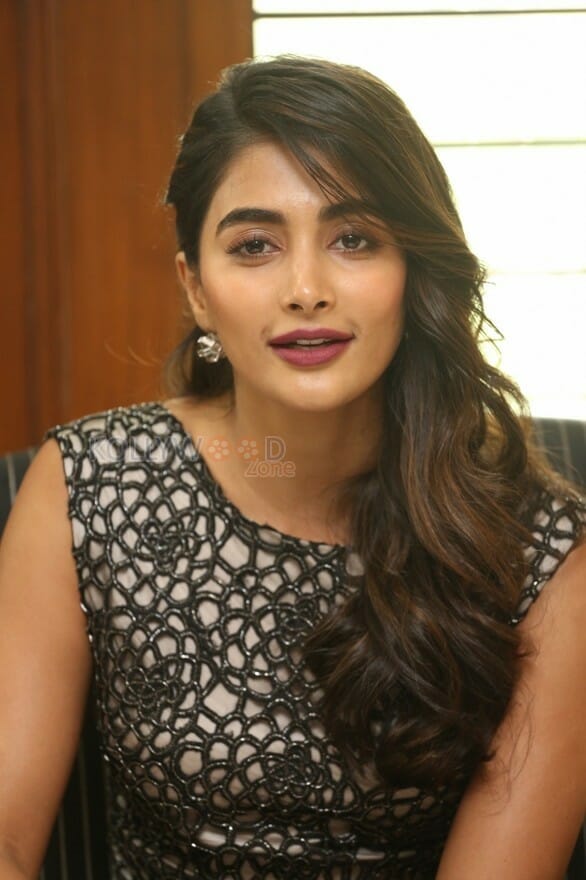 Beautiful Pooja Hegde Interview Photos