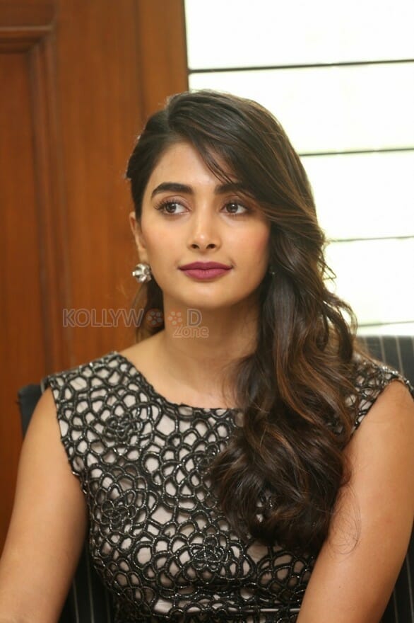 Beautiful Pooja Hegde Interview Photos