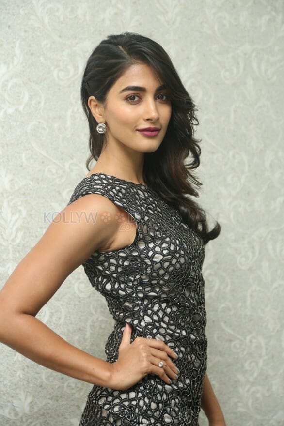 Beautiful Pooja Hegde Interview Photos