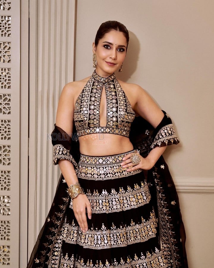 Beautiful Raashii Khanna in a Black Mirror Work Lehenga with a Backless Blouse Pictures 06