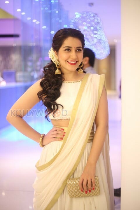 Beautiful Rashi Khanna Photoshoot Pictures