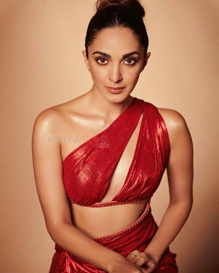 Beautiful Red Hot Kiara Advani Stills 01