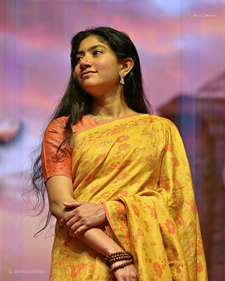 Beautiful Sai Pallavi at Thandel Success Meet Photos 02