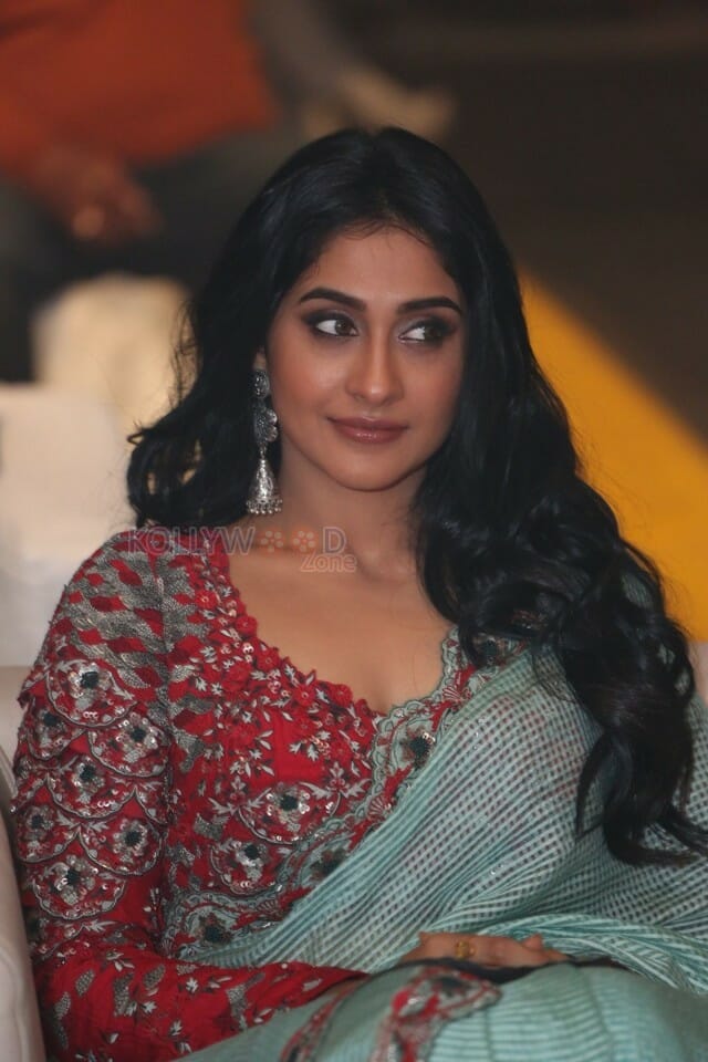 Beautiful Sexy Regina Cassandra Pictures