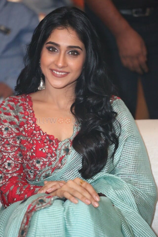 Beautiful Sexy Regina Cassandra Pictures