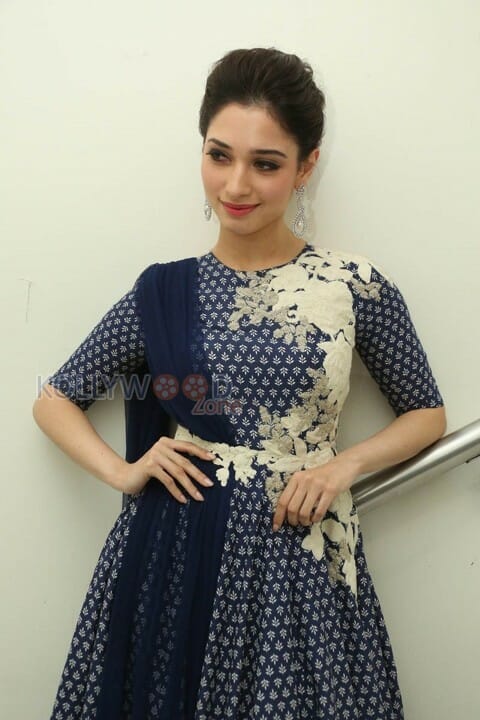 Beautiful Tamanna Latest Pictures