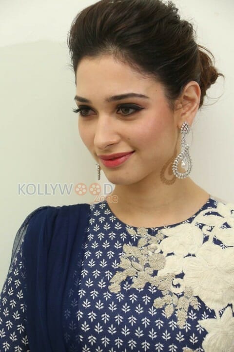 Beautiful Tamanna Latest Pictures