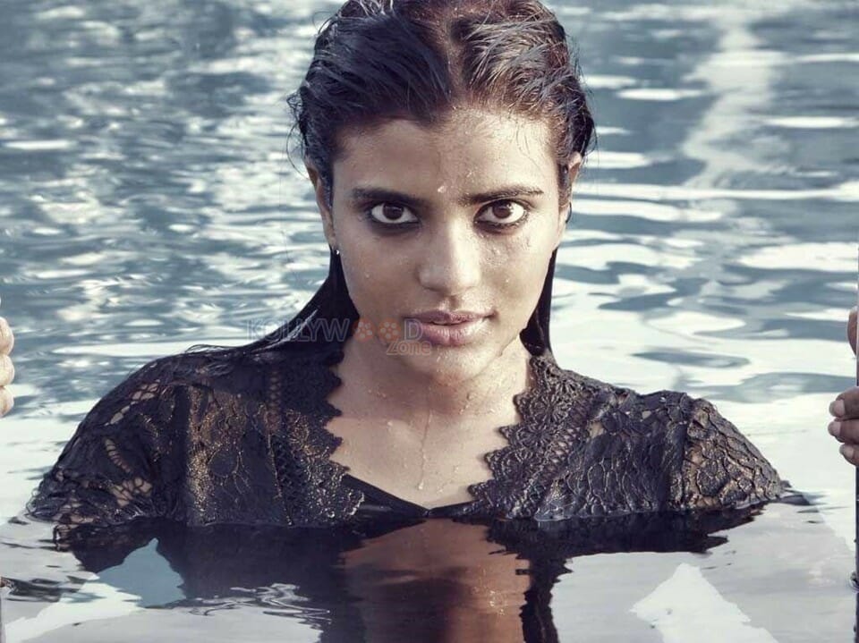 Beautiful Tamil Actress Aishwarya Rajesh Photos