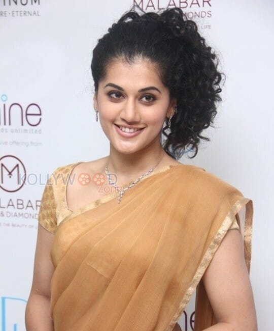 Beautiful Tapsee Pannu Stills