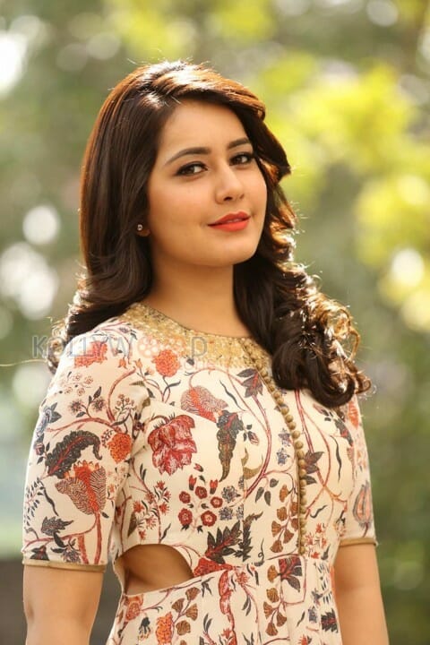 Beautiful Telugu Actress Rashi Khanna Photos