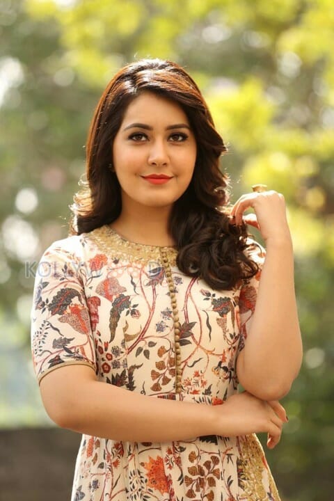 Beautiful Telugu Actress Rashi Khanna Photos