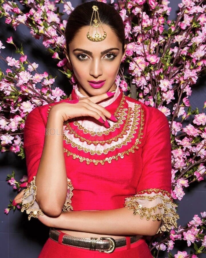 Bollywood Actress Kiara Advani Pictures